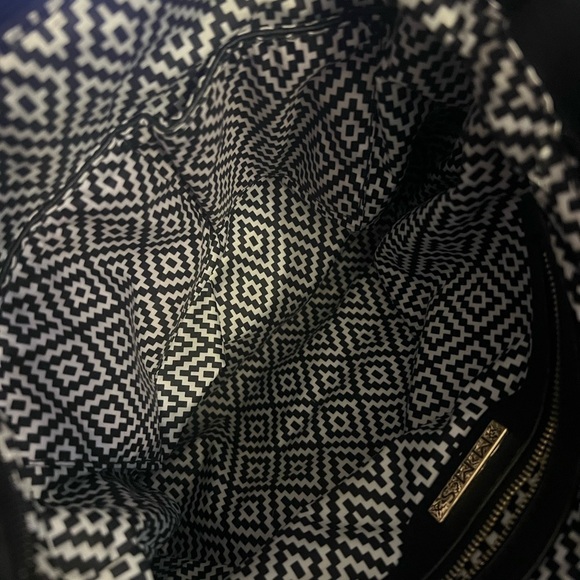 MMS Design Studio Black Crossbody Bag with Adjustable Strap - Picture 5 of 6